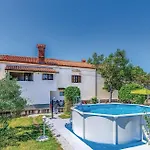 Glavani With Pool Апартаменты *