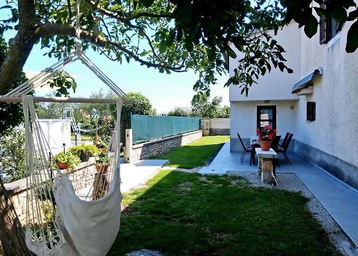 Daire Glavani With Pool